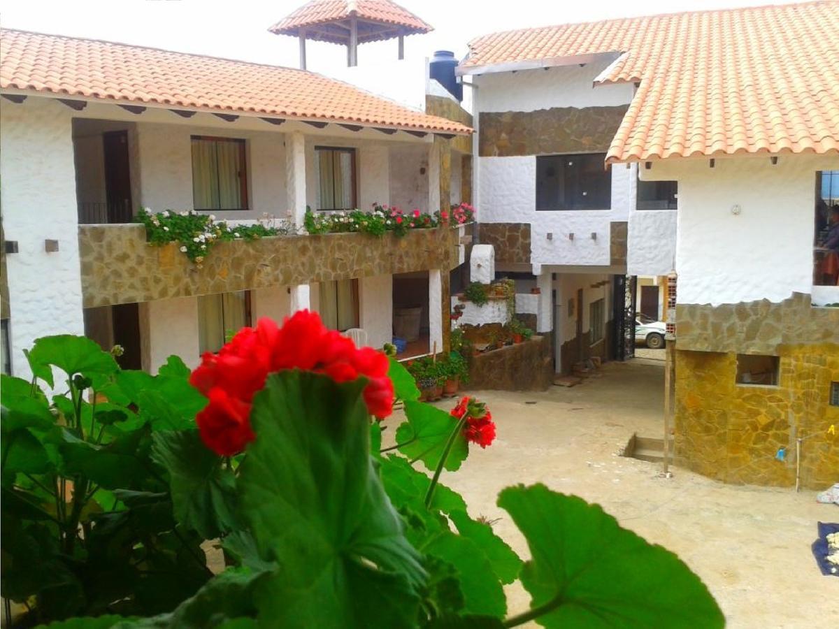 Plaza Pueblo Hotel Vallegrande Eksteriør bilde