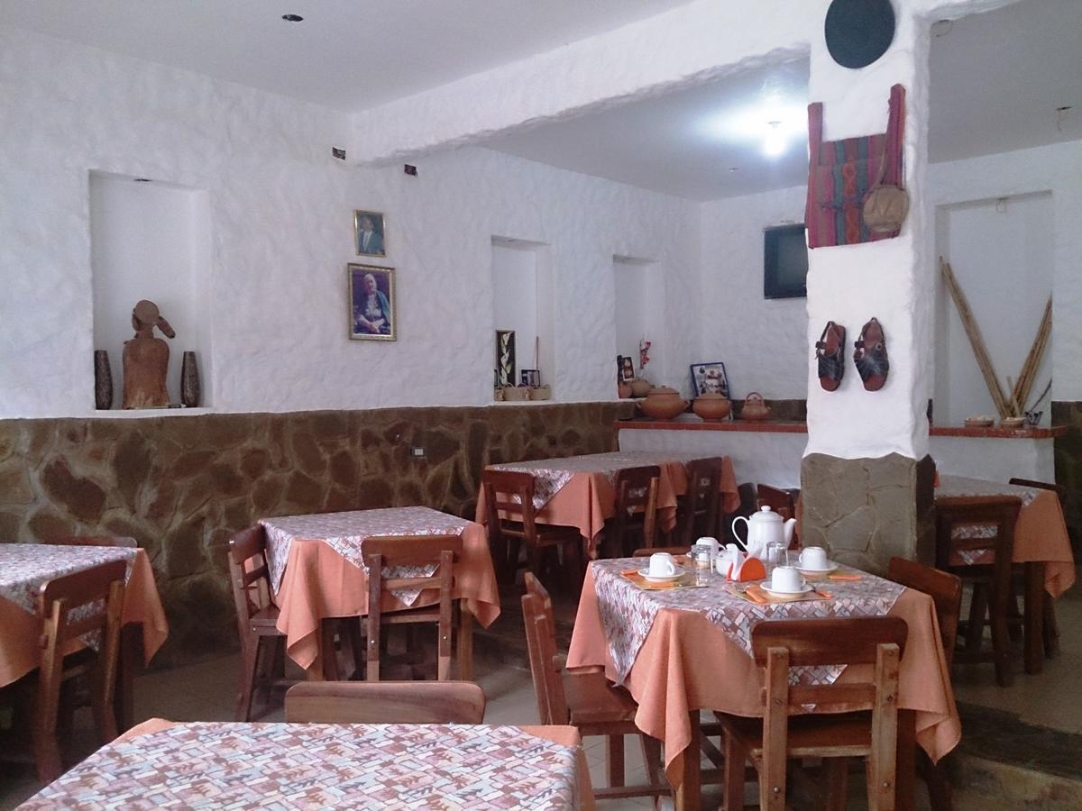 Plaza Pueblo Hotel Vallegrande Eksteriør bilde